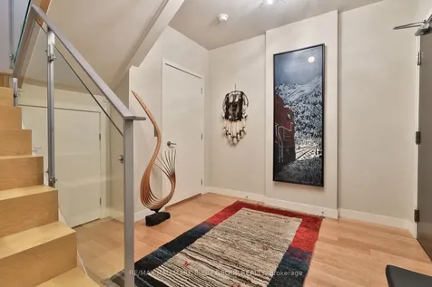 55 Stewart Street Toronto ON M5V 2V1