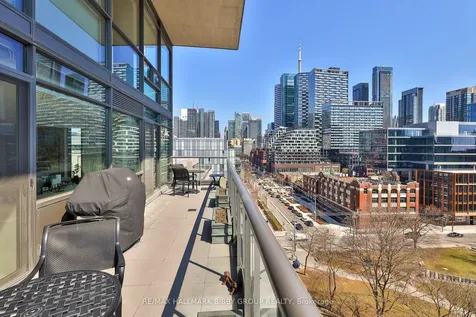 55 Stewart Street Toronto ON M5V 2V1