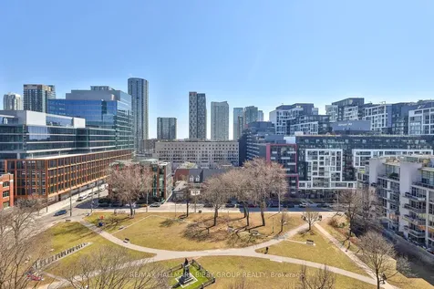 55 Stewart Street Toronto ON M5V 2V1