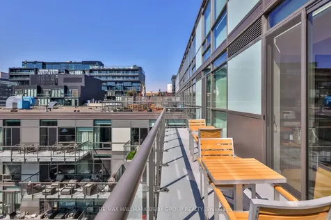 55 Stewart Street Toronto ON M5V 2V1