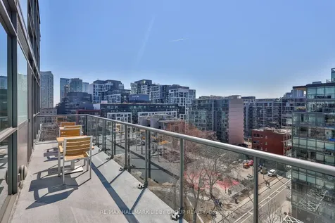 55 Stewart Street Toronto ON M5V 2V1