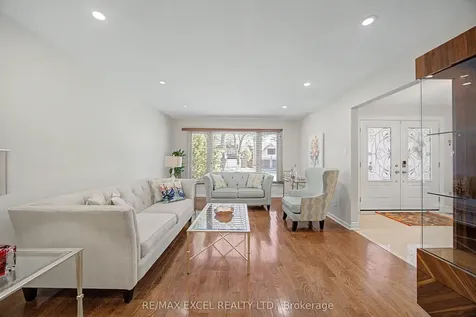 46 Robinter Drive Toronto ON M2M 3R2