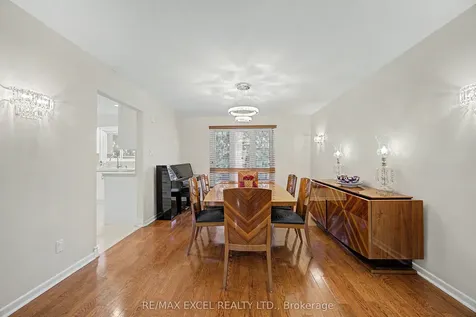 46 Robinter Drive Toronto ON M2M 3R2