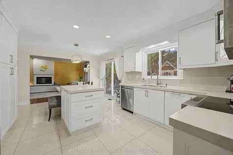 46 Robinter Drive Toronto ON M2M 3R2