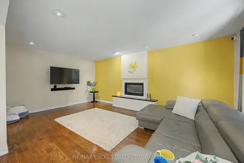 46 Robinter Drive Toronto ON M2M 3R2