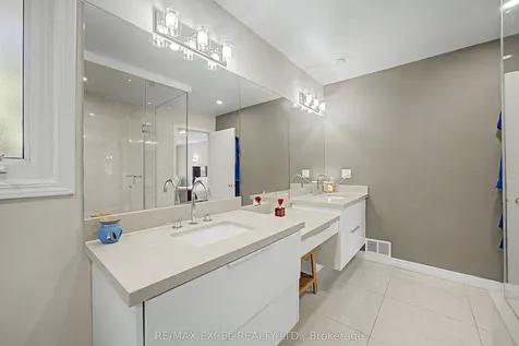 46 Robinter Drive Toronto ON M2M 3R2