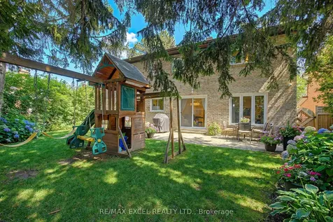 46 Robinter Drive Toronto ON M2M 3R2