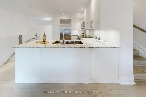 12 Sudbury Street Toronto ON M6J 3W7