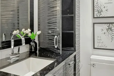 12 Sudbury Street Toronto ON M6J 3W7