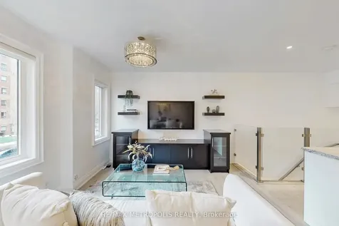 12 Sudbury Street Toronto ON M6J 3W7
