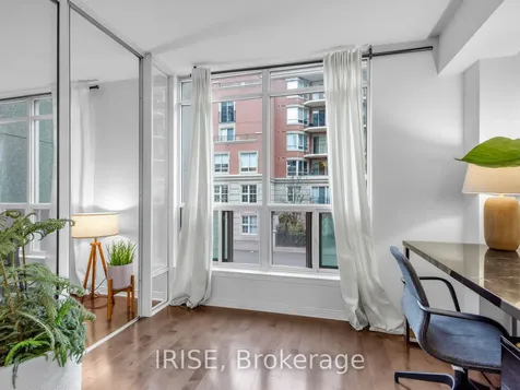 942 Yonge Street Toronto ON M4W 3S8