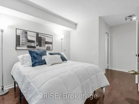 942 Yonge Street Toronto ON M4W 3S8