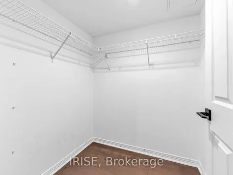 942 Yonge Street Toronto ON M4W 3S8