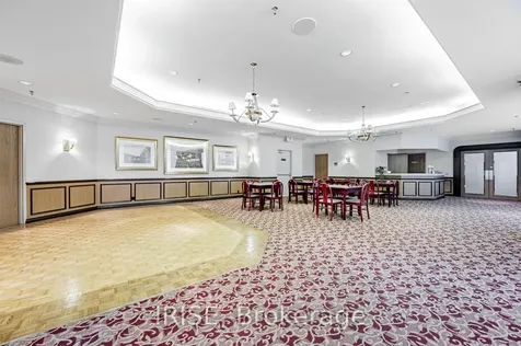 942 Yonge Street Toronto ON M4W 3S8