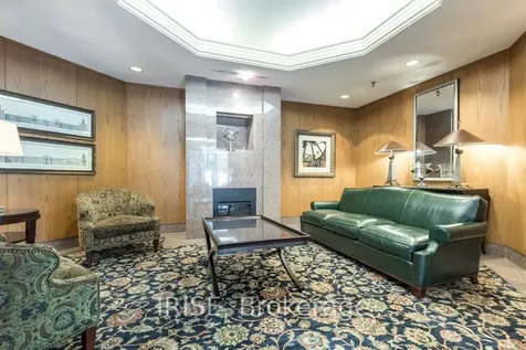 942 Yonge Street Toronto ON M4W 3S8