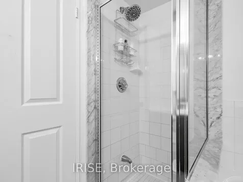 942 Yonge Street Toronto ON M4W 3S8