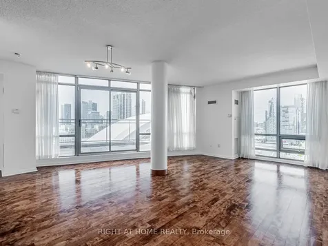 3 Navy Wharf Court Toronto ON M5V 3V1