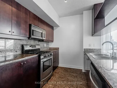 3 Navy Wharf Court Toronto ON M5V 3V1