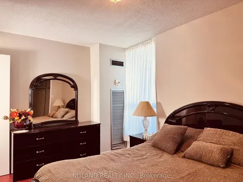 75 Graydon Hall Drive Toronto ON M3A 3M5
