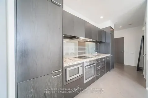 45 Charles Street E Toronto ON M4Y 0B8
