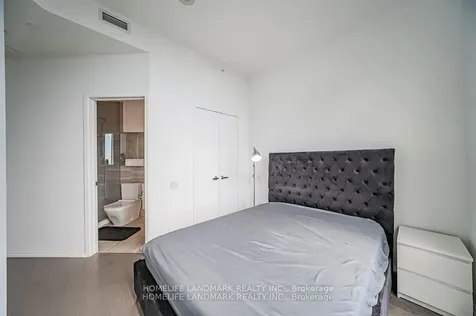 45 Charles Street E Toronto ON M4Y 0B8