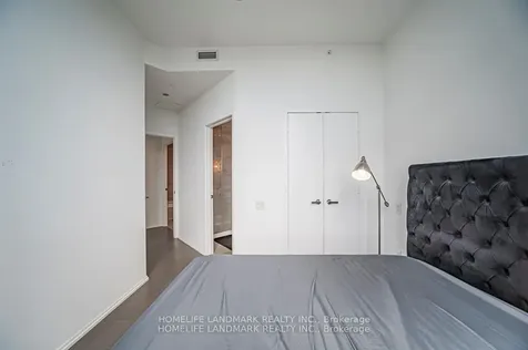 45 Charles Street E Toronto ON M4Y 0B8