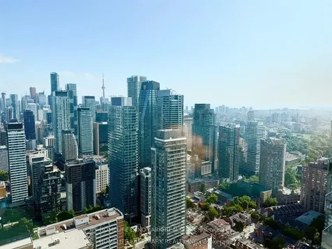 45 Charles Street E Toronto ON M4Y 0B8