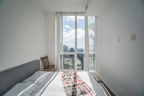45 Charles Street E Toronto ON M4Y 0B8