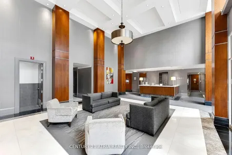3 Rean Drive Toronto ON M2K 3C2