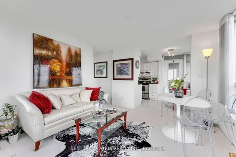 3 Rean Drive Toronto ON M2K 3C2