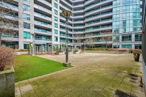 25 Lower Simcoe Street Toronto ON M5J 3A1
