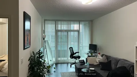 25 Lower Simcoe Street Toronto ON M5J 3A1