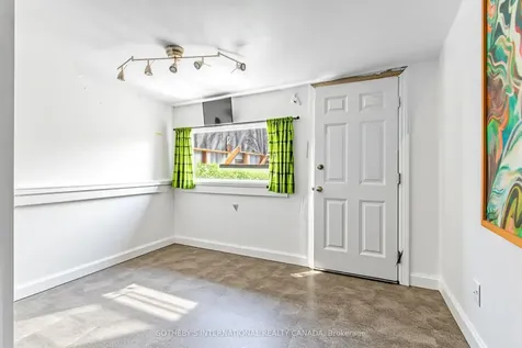 243 Gerrard Street E Toronto ON M5A 2G1