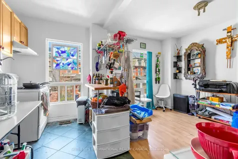 243 Gerrard Street E Toronto ON M5A 2G1