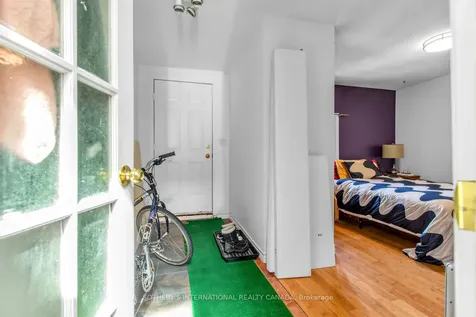 243 Gerrard Street E Toronto ON M5A 2G1