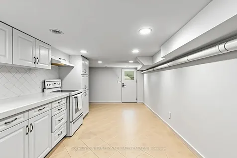 243 Gerrard Street E Toronto ON M5A 2G1