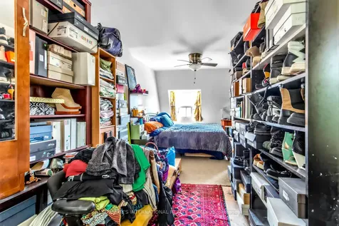 243 Gerrard Street E Toronto ON M5A 2G1