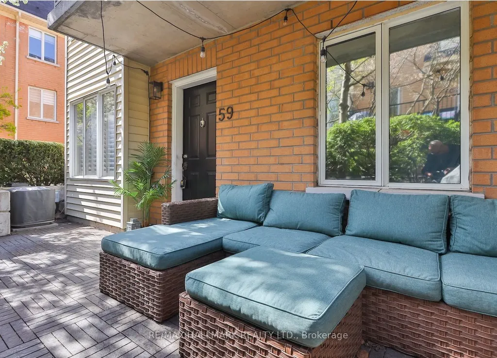 208 Niagara Street Toronto ON M6J 3W5