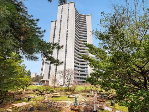 75 Graydon Hall Manor Toronto ON M3A 3M5