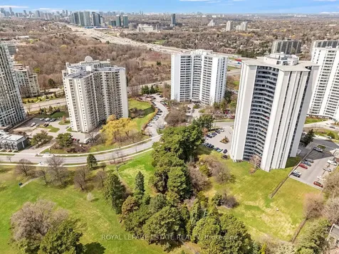 75 Graydon Hall Manor Toronto ON M3A 3M5