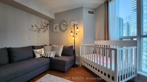 8 York Street Toronto ON M5J 2Y2