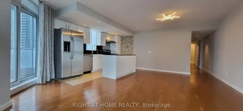 8 York Street Toronto ON M5J 2Y2