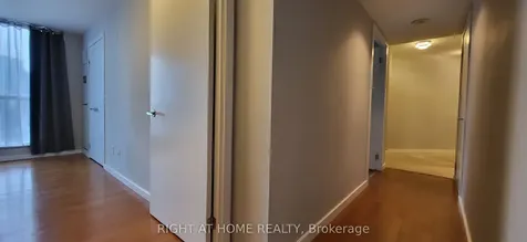 8 York Street Toronto ON M5J 2Y2