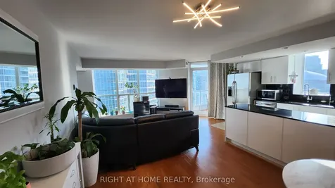 8 York Street Toronto ON M5J 2Y2