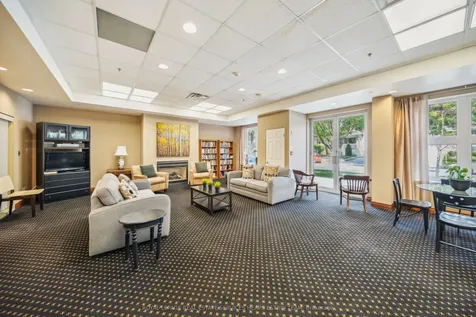 645 Millwood Road Toronto ON M4S 1L1