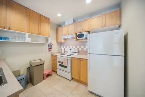645 Millwood Road Toronto ON M4S 1L1
