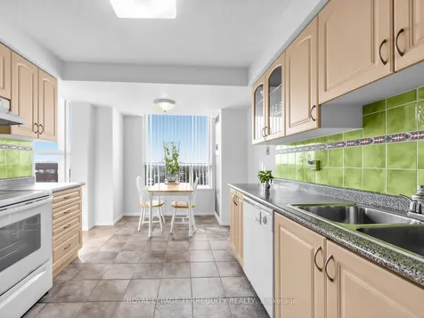 100 Upper Madison Avenue Toronto ON M2N 6M4