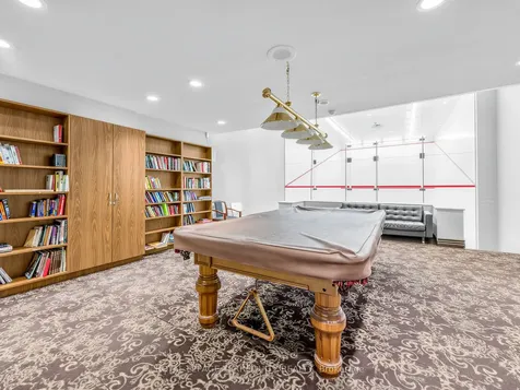 100 Upper Madison Avenue Toronto ON M2N 6M4
