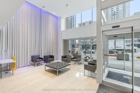 9 Spadina Avenue Toronto ON M5V 3V5