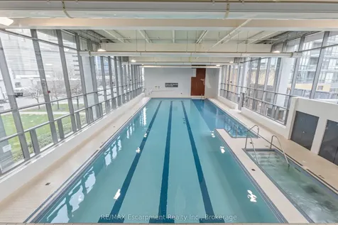 9 Spadina Avenue Toronto ON M5V 3V5
